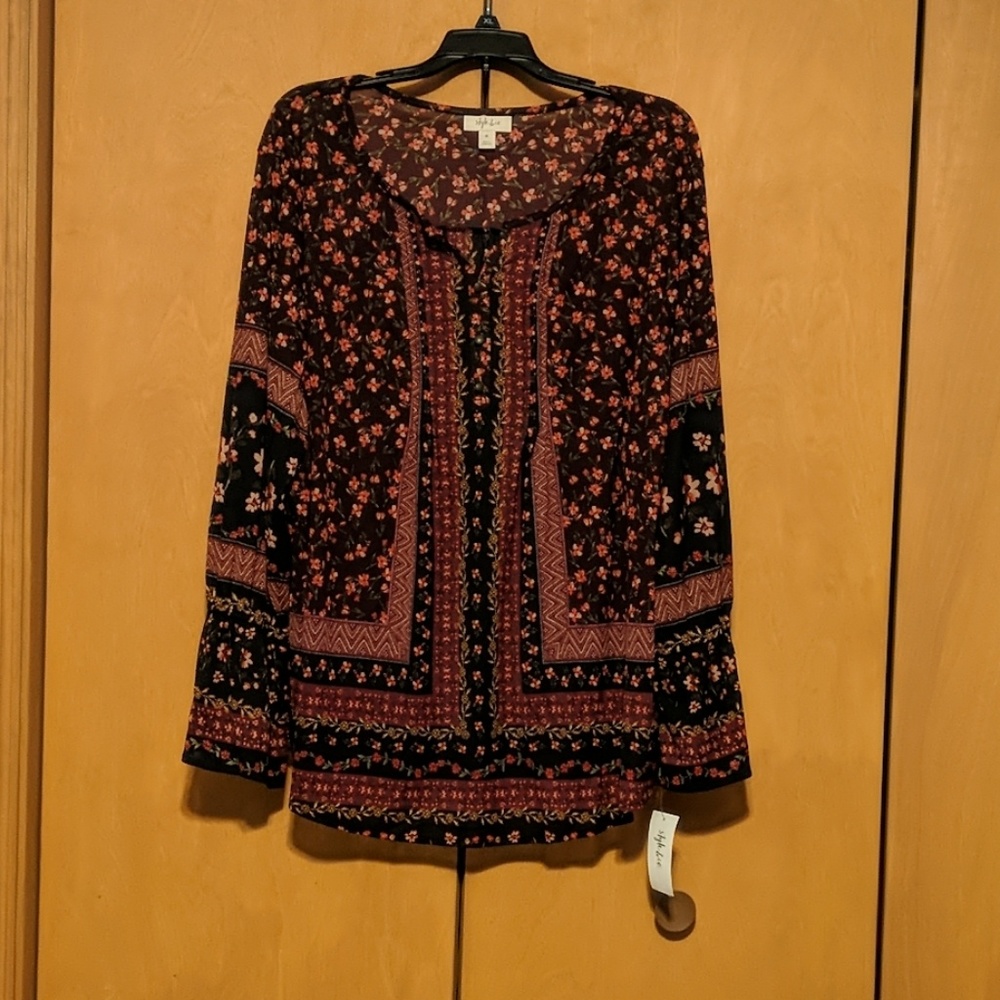 Long sleeve boho floral top